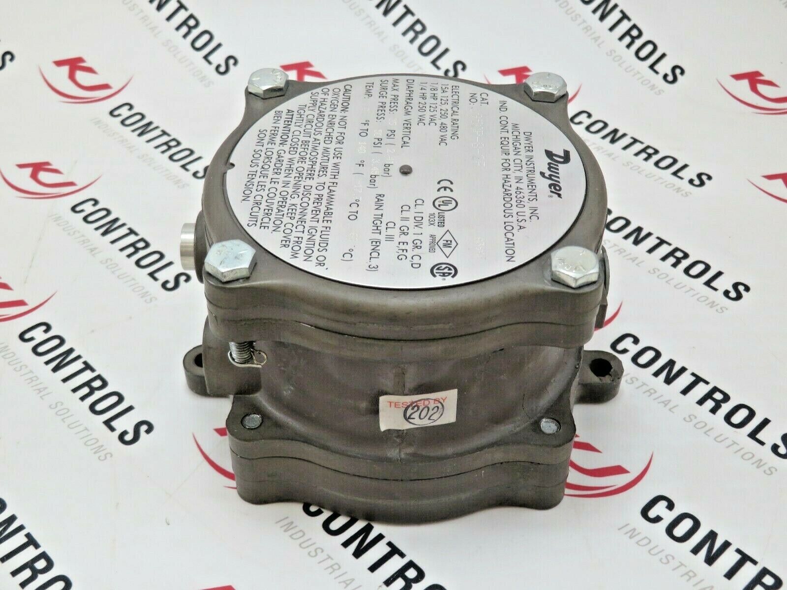 Dwyer 1950P-8-2F Explosion Proof Differential Pressure Switch 35PSI 480VAC 15A