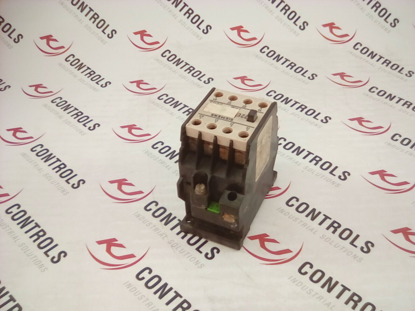 Siemens 3TH80 22-0A Contactor 115V 50/60Hz Coil